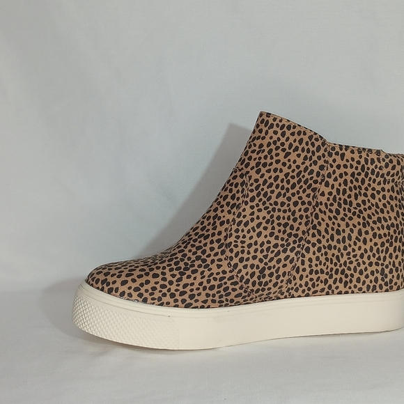 Universal Thread Boot - Picture 8 of 9